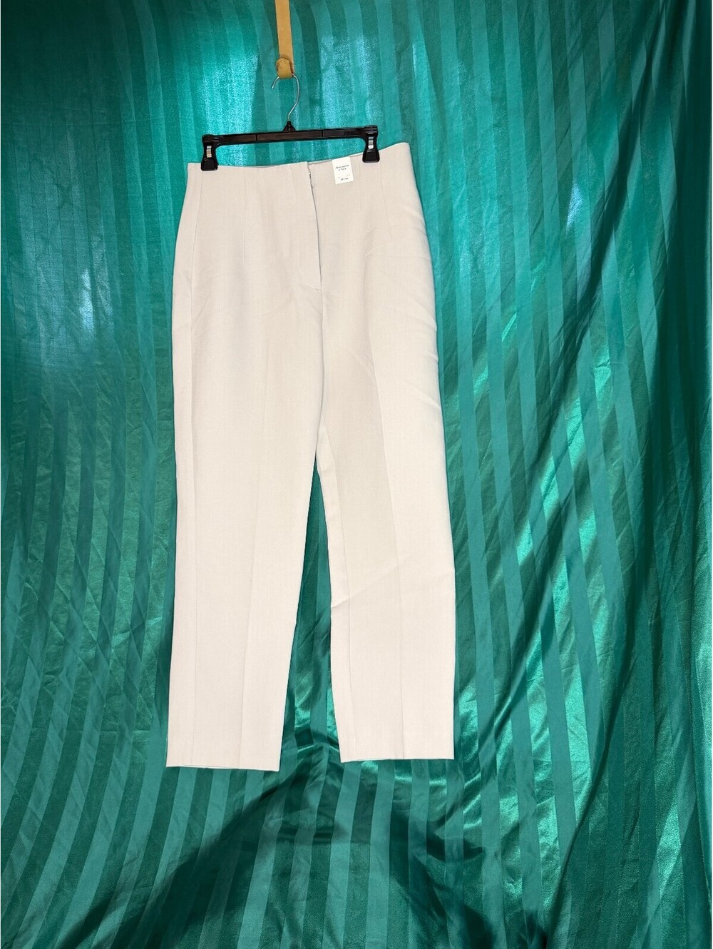 NWT Abercrombie & Fitch White Tailored Straight Leg Dress Pants Size 28 / 6